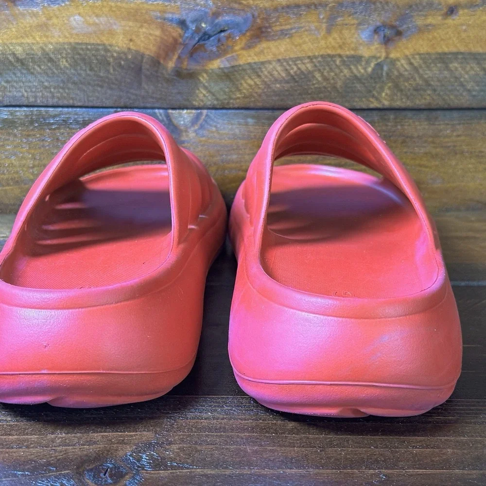 UGG Sport Yeah Slide Men's Size 11 US Samba Red Slingback Sandal‎ Waterproof